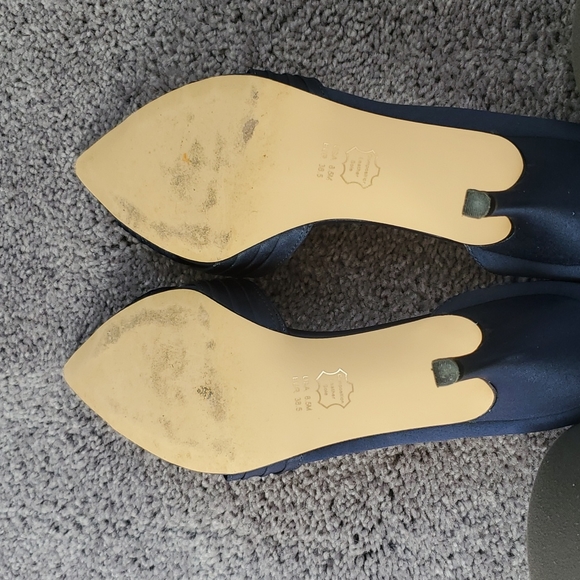 Nina navy satin pumps - Picture 4 of 5